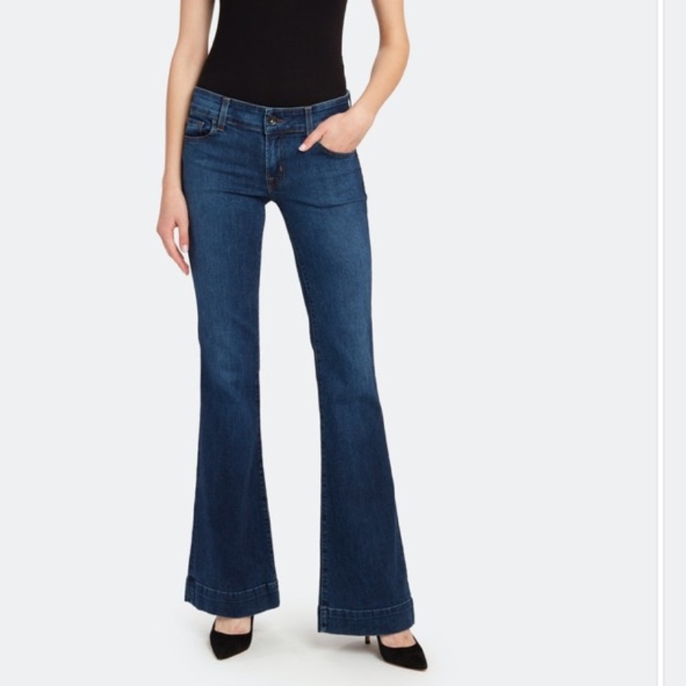 🌻J Brand Low Rise Flare Jeans Size 24 GUC